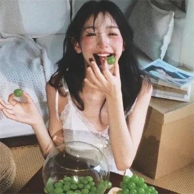 玛琳娜的杀戮四段式封面